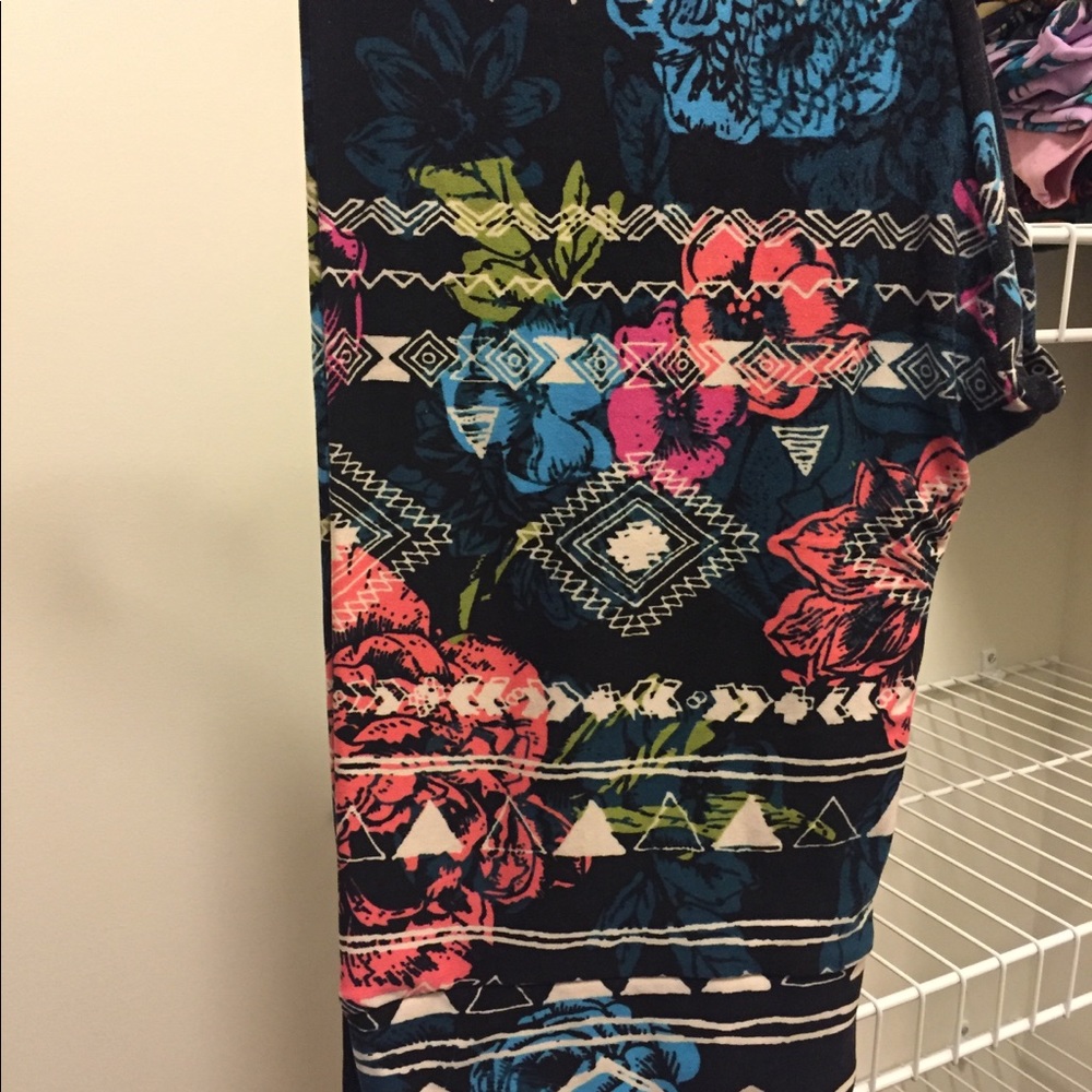 Lularoe Tall & Curvy Leggings